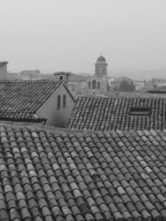 B&B La Dimora Del Capitano Fabriano Bagian luar foto